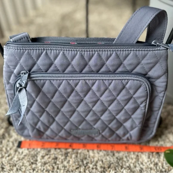 Vera Bradley RFID Little Hipster - Picture 1 of 6